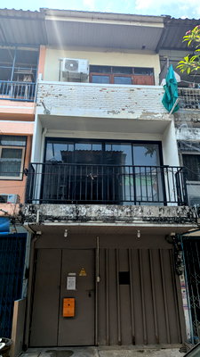 Shophouses for rent วิทยาลัยเซาธ์อีสท์บางกอก : Fantastic Shophouse Opportunity Near BTS Bangchak