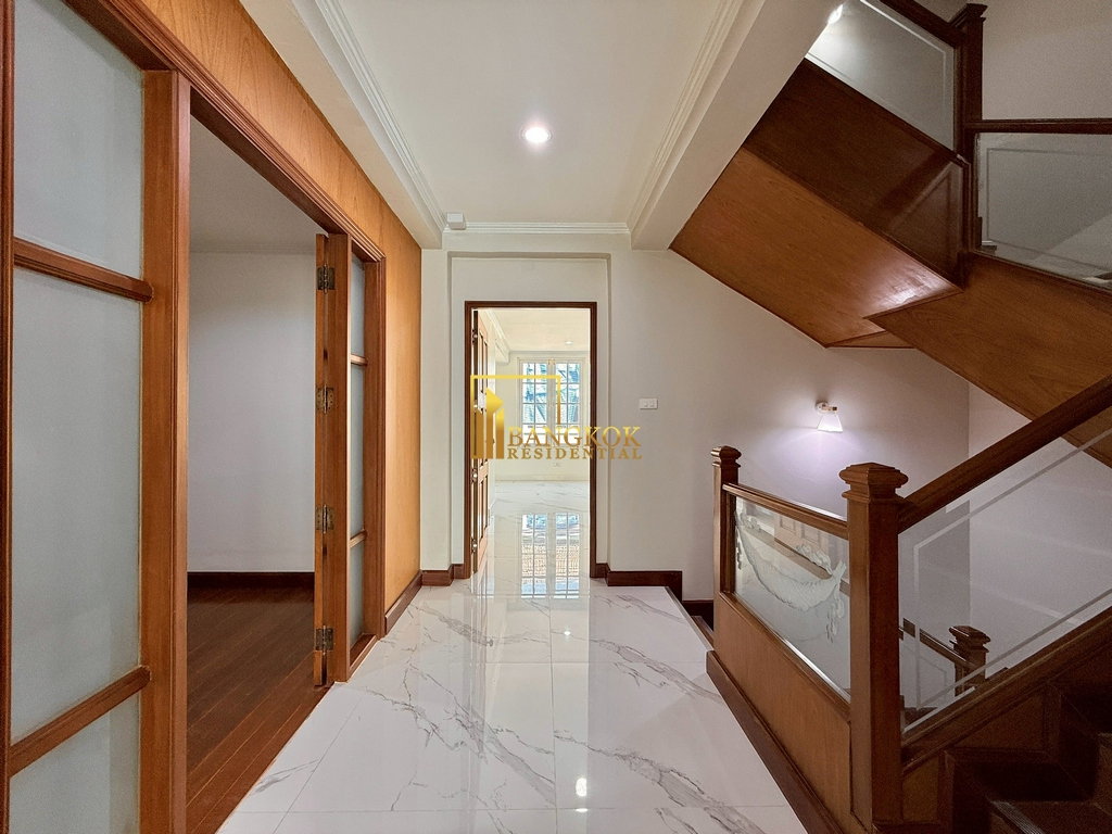 รูป Yenakart Residence | Renovated 5 Bedroom Townhouse For Rent - BR28337SH - รูปที่ 27/57