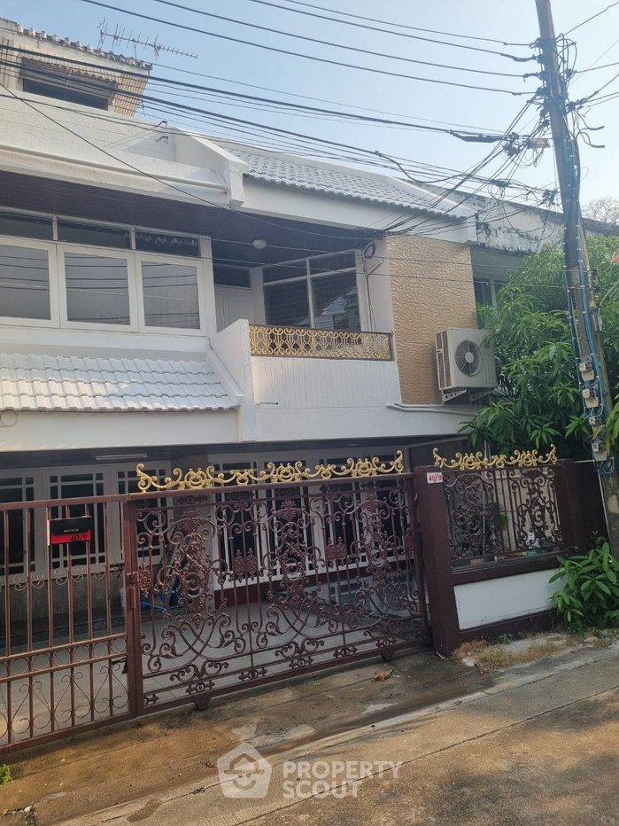 รูป ทาวน์เฮ้าส์ 5-ห้องนอน ใกล้ BTS เอกมัย (ID 2245158) - รูปที่ 1/40