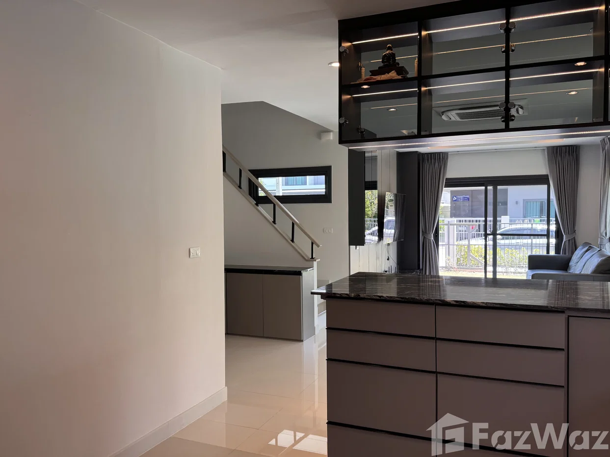 picture 4-Bedroom House for Rent 6216672 - 32/55
