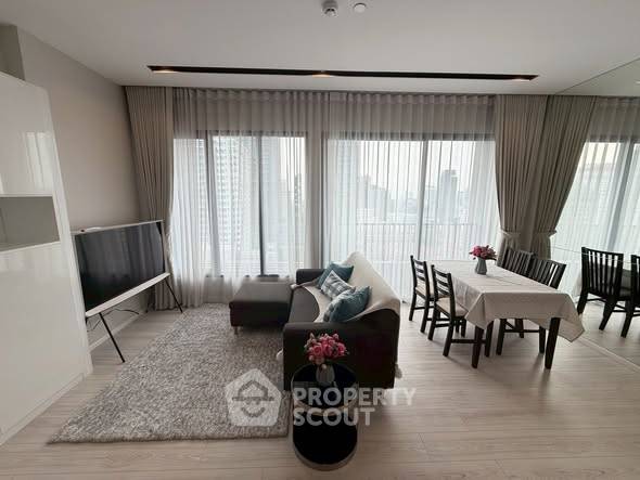 picture 200m To ARL Ratchaprarop | 2-BR The Room Phayathai (ID 2834092) - 1/16