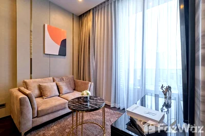 Condos for rent : Room for rental with a prime location on the Sukhumvit Road 6215309