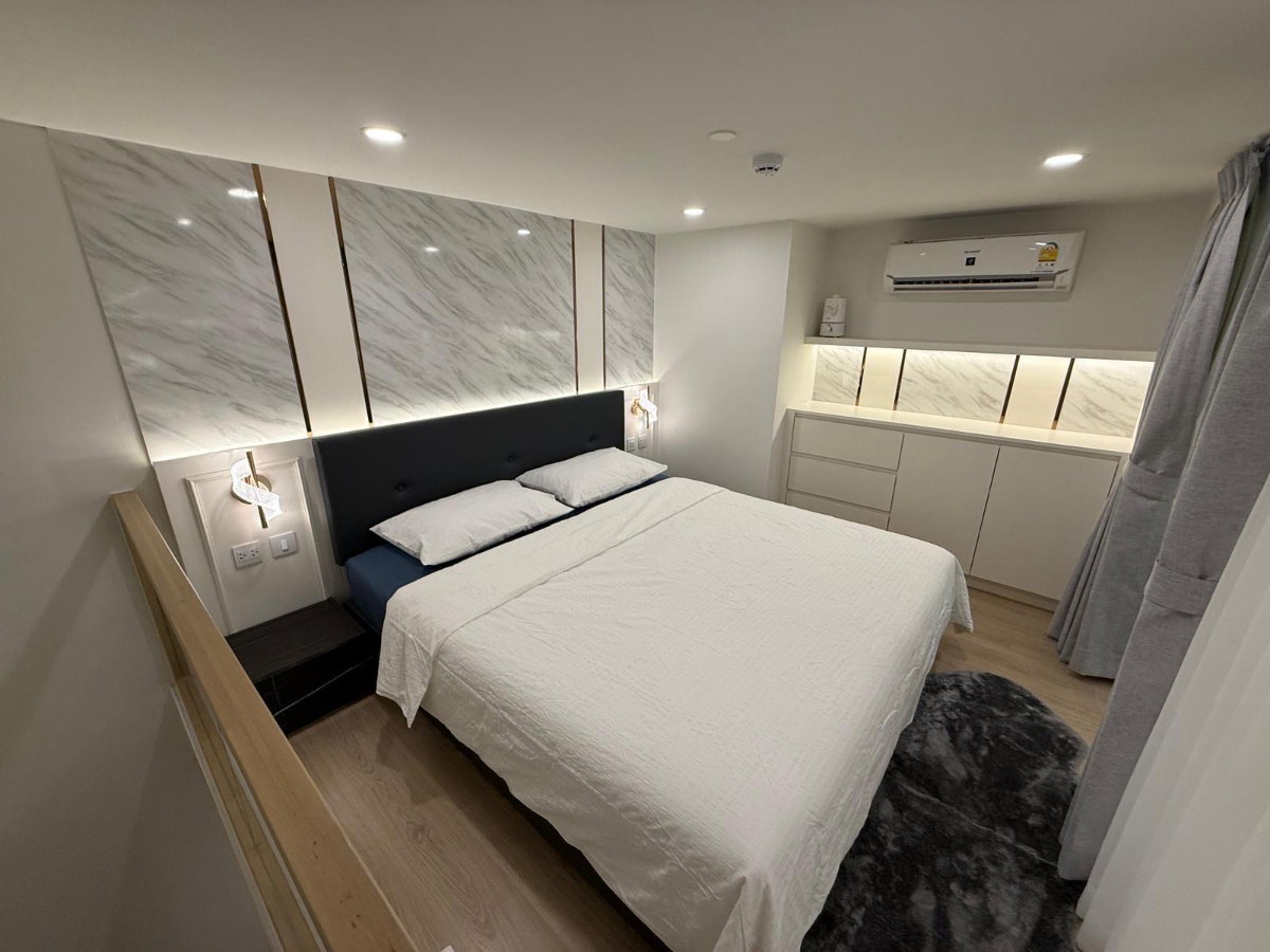 รูป Condo ย่านพระราม 4 เชื่อมอโศก | ห้องใหม่ | ชั้นสูง | วิวสูง | เงียบสงบ - รูปที่ 3/8