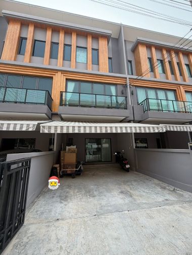 🏡✨ ปล่อยเช่าบ้านหรู โครงการ ไอเจนท์ พระราม 9 3 ห้องนอน 4 ห้องน้ำ พื้นที่กว้างขวาง ตกแต่งครบ พร้อมเข้าอยู่ทันที 🐶เลี้ยงสัตว์ได้