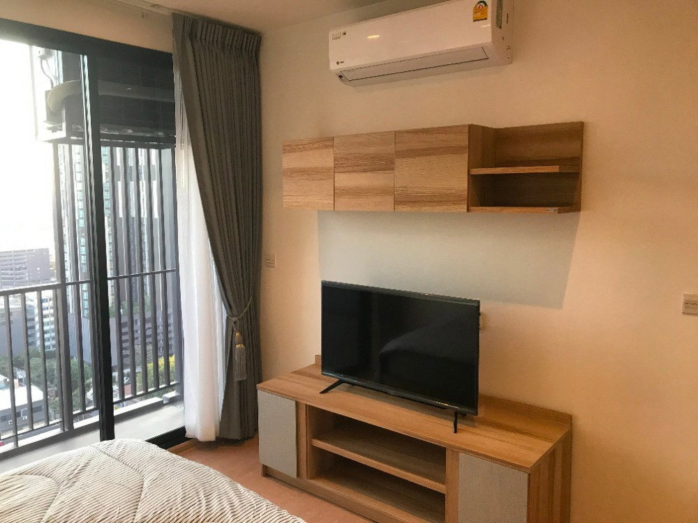 รูป Maru Ekkamai 2 ✨ ใกล้ BTS เอกมัย 🚆 Pet friendly 🐶 ห้องชั้นสูง วิวเมือง 🏙️ 1BR 30 ตร.ม. 🛋️ พร้อมอยู่ เช่า 24,000 💸 - รูปที่ 5/9