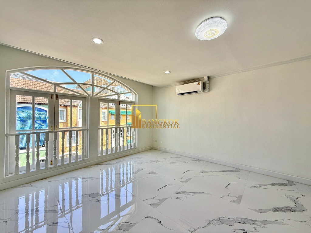 รูป Yenakart Residence | Renovated 5 Bedroom Townhouse For Rent - BR28337SH - รูปที่ 48/57