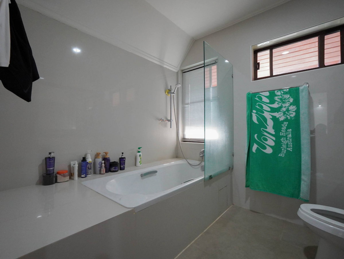 รูป บ้านเดี่ยวในโครงการติดทะเลหน้าหาดขาวทะเลใสสะอาด ทำเลดีนาจอมเทียนพัทยา - รูปที่ 26/31