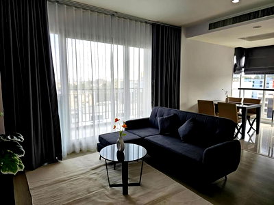 Condos for rent MRT Huai Khwang : Life                           Ratchadapisek
