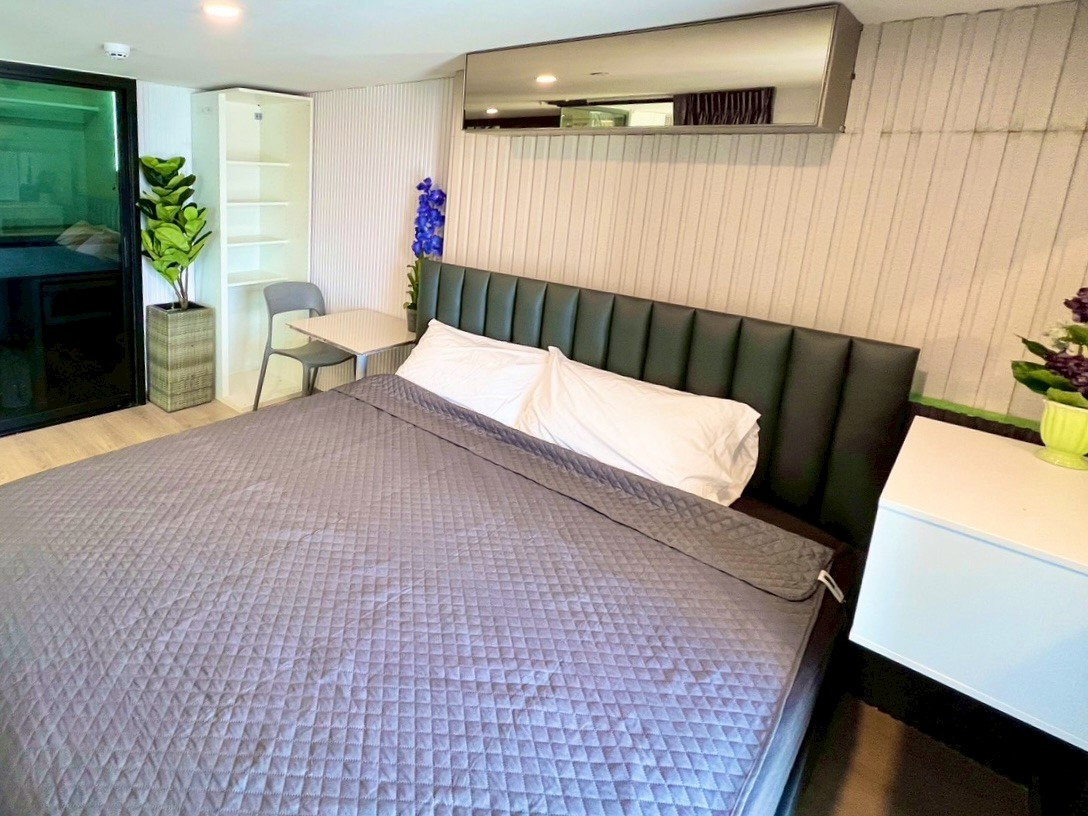 รูป Condo ย่านพระราม 4 เชื่อมอโศก | ห้องใหม่ | ชั้นสูง | วิวสูง | เงียบสงบ - รูปที่ 18/28