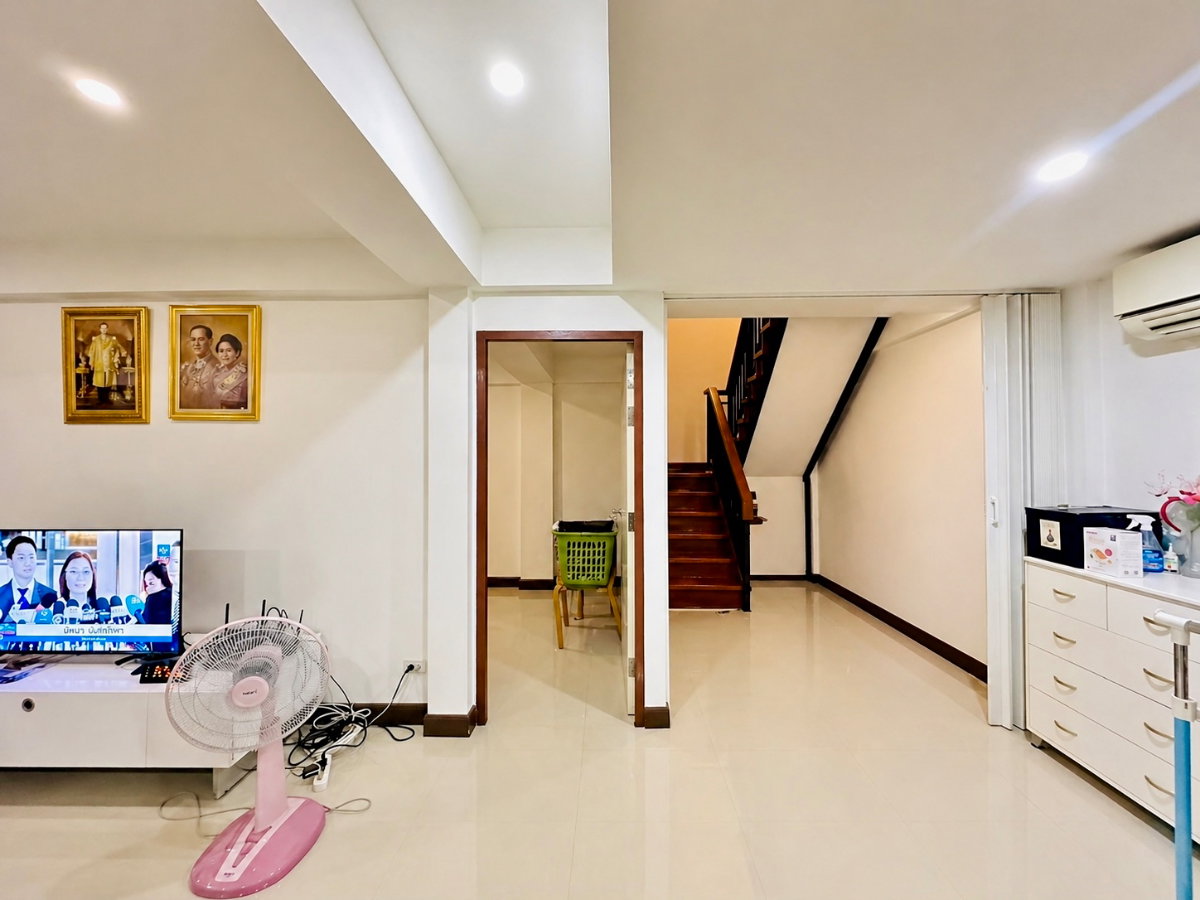 รูป ขายบ้านเดี่ยว 2 ชั้น อัมรินทร์นิเวศน์ 1 บางเขน ที่ดินใหญ่ 80 ตร.ว. ใกล้ BTS วัดพระศรีมหาธาตุเพียง 500 เมตร ทำเลวงเวียนบางเขน เดินทางสะดวกทุกทิศทาง - รูปที่ 24/30