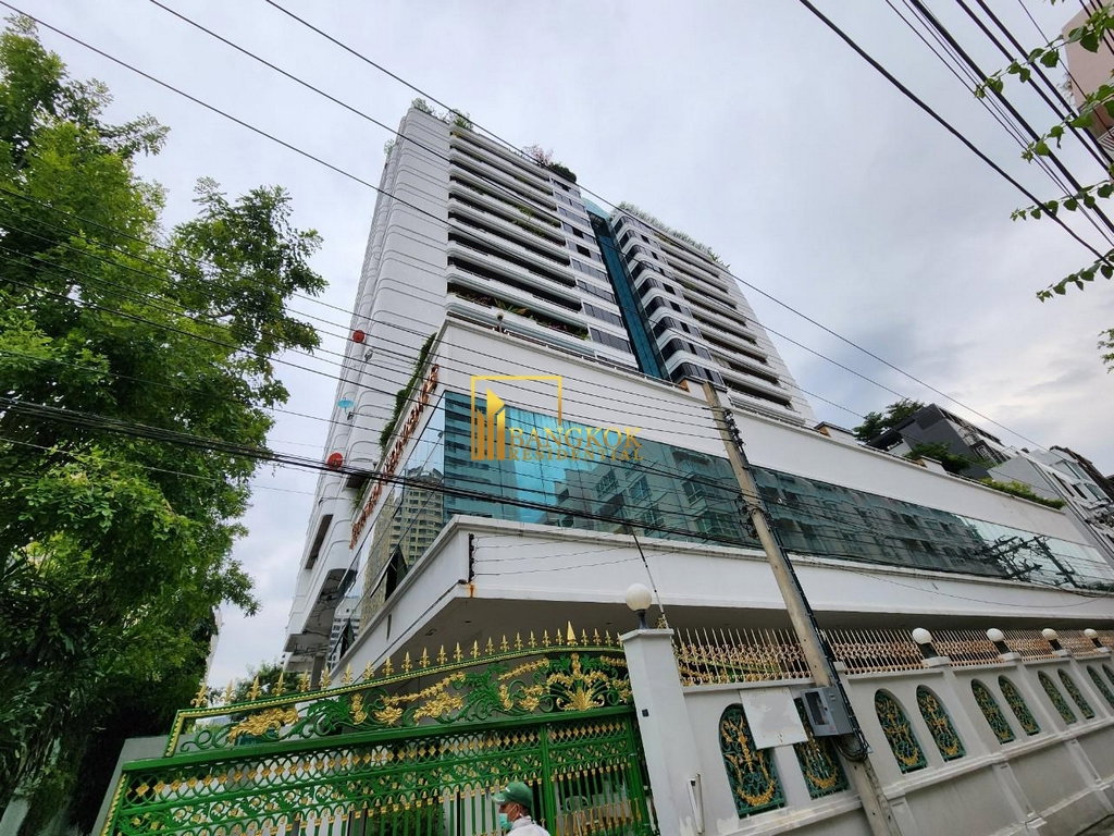 รูป Renovated 4 Bedroom Apartment For Rent in Sukhumvit 13 - BR20930AP - รูปที่ 53/53