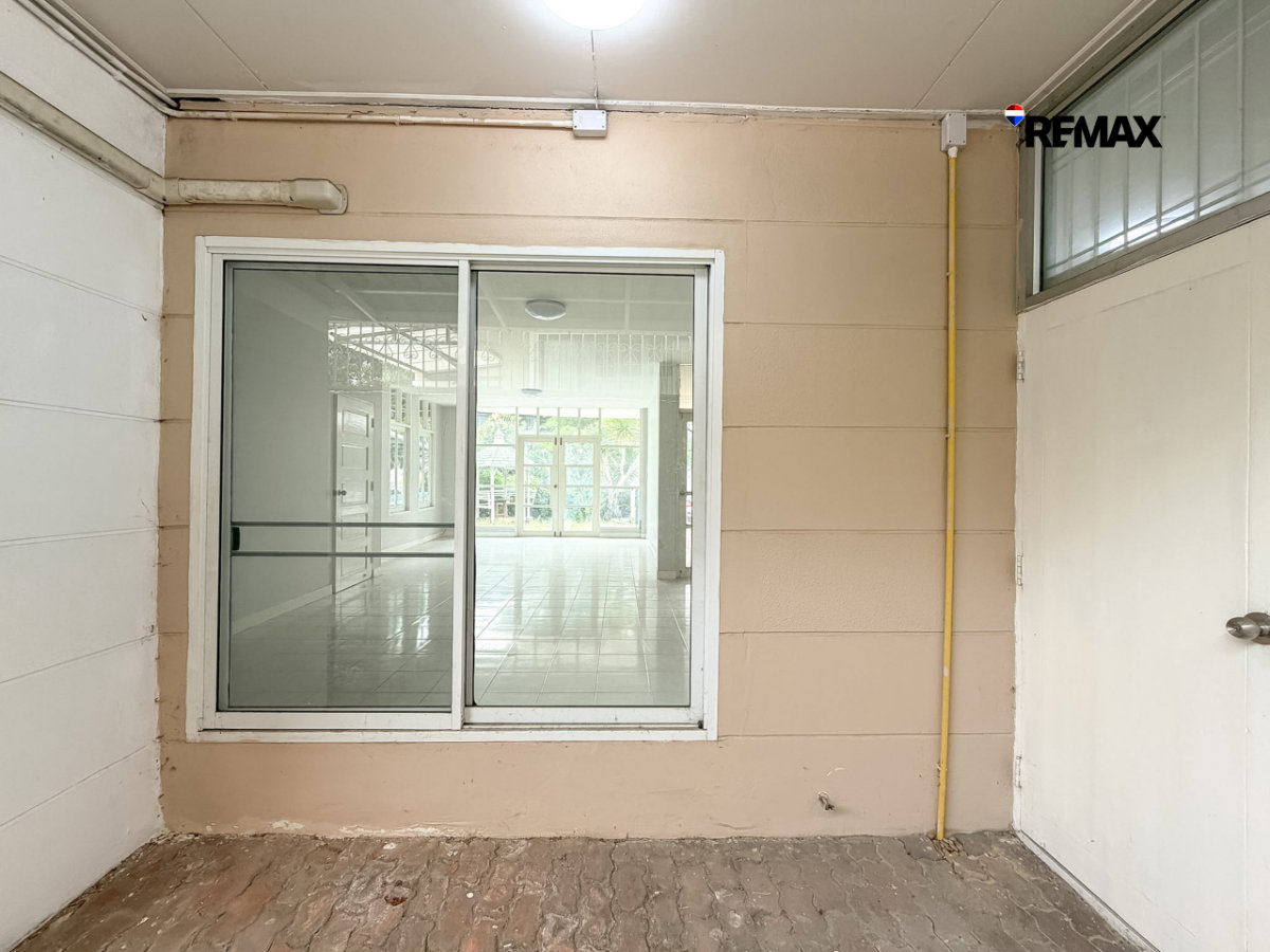 รูป โครงการโฮมเพลส รามคำแหง 140 (Home Place Ramkhamhaeng)  พื้นที่ 70 ตารางวา ใกล้โรงเรียนนานาชาติAscot ใกล้รถไฟฟ้าสายสีส้ม สถานีน้อมเกล้า - รูปที่ 9/42