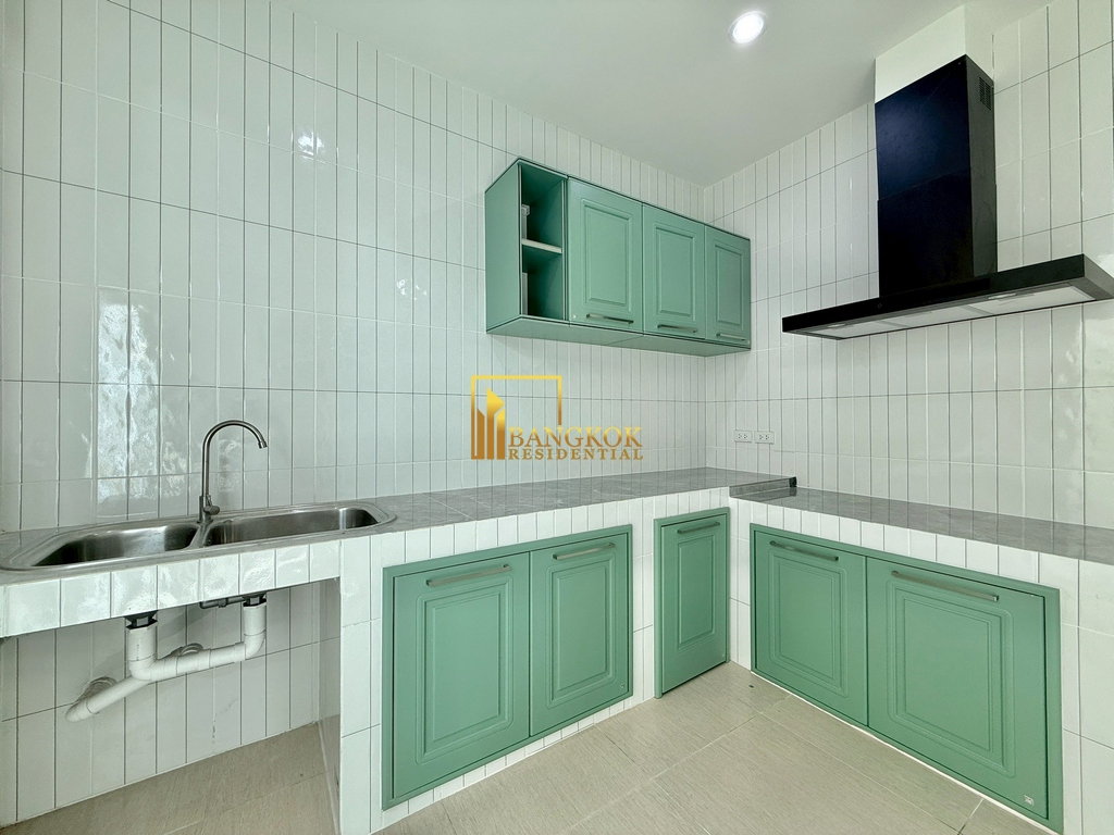 รูป Yenakart Residence | Renovated 5 Bedroom Townhouse For Rent - BR28337SH - รูปที่ 13/57