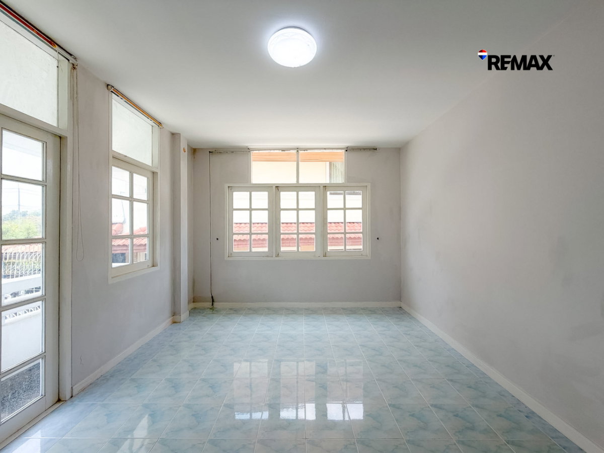 รูป โครงการโฮมเพลส รามคำแหง 140 (Home Place Ramkhamhaeng)  พื้นที่ 70 ตารางวา ใกล้โรงเรียนนานาชาติAscot ใกล้รถไฟฟ้าสายสีส้ม สถานีน้อมเกล้า - รูปที่ 38/42