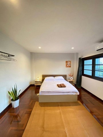 รูป HR3436ให้เช่าบ้านหรูใจกลางเมือง เอกมัย ซอย 4 พื้นที่กว้าง 450 ตร.ม. ใกล้ BTS เอกมัย ตอบโจทย์ทั้งการอยู่อาศัยแบบครอบครัวใหญ่หรือทำเป็นโฮมออฟฟิศ - รูปที่ 16/16