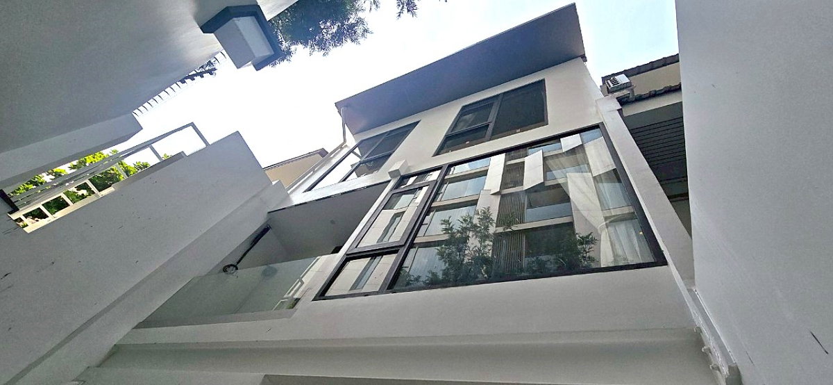 รูป ขาายทาวเฮ้าท์ รีโนเวทใหม่ นานา ** NO CO-AGENT ** - รูปที่ 1/14