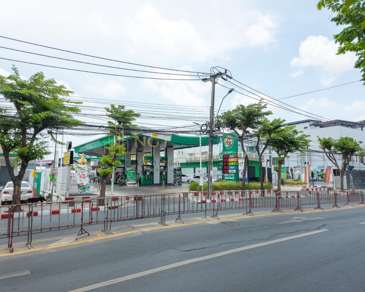 รูป 🔥 ขายที่ดินพร้อมผู้เช่า ปั๊มน้ำมัน PT ⛽ ติดถนนประชาอุทิศ | รายได้ 2 ล้าน++/ปี 💸 | สัญญายาวถึงปี 2591 📄 - รูปที่ 5/21