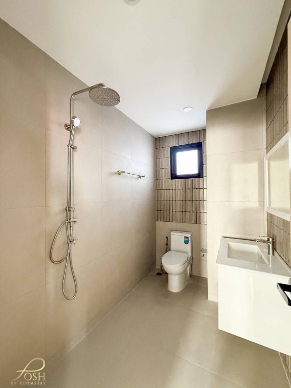 รูป บ้านเดี่ยวสองชั้น โซนกะทู้ ทำเลดี รีโนเวทใหม่ ฟังก์ชันครบ พื้นที่ใช้สอยกว่า 200 ตร.ม.  - รูปที่ 28/30
