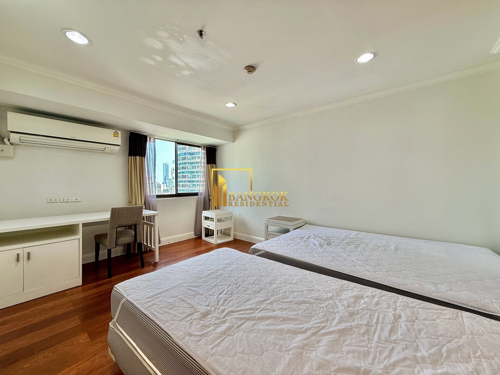 รูป Baan Suanpetch | Renovated 3 Bedroom Condo in Phrom Phong - BR10338CD - รูปที่ 15/33