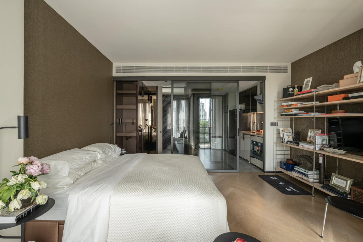 picture For Rent - The Reserve Sukhumvit 61 , Super Luxury 1 Studio 1 bathroom - 1/11