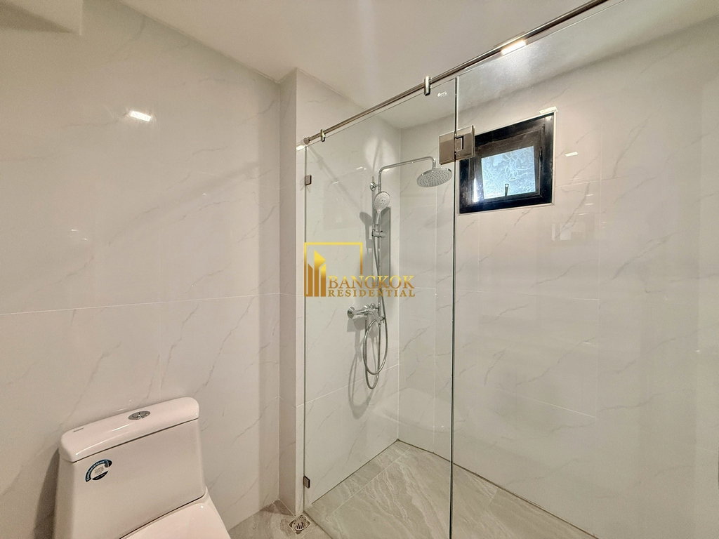 รูป Renovated 4 Bedroom Apartment For Rent in Sukhumvit 13 - BR20930AP - รูปที่ 20/53