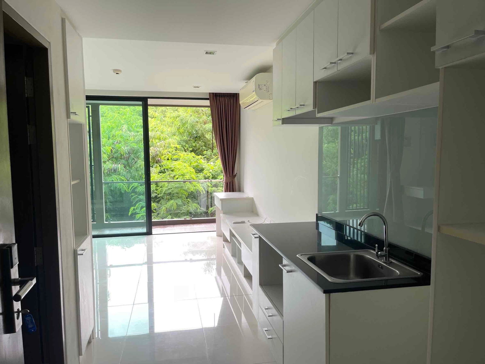 CONDO 28.93 Sq.m. Muang Phuket Phuket for 2.7M - image 6