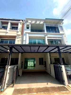 ทาวน์โฮม กรุงเทพมหานคร : ❤️💛(ขาย) TH  3 ชั้น 🏡 บ้านกลางเมือง เออร์บาเนี่ยน ลาดพร้าว 71
