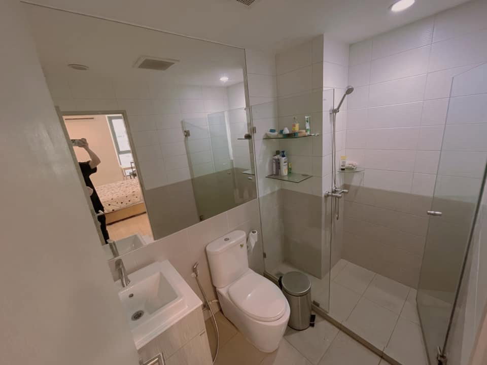 รูป Ideo Q Chula Samyan【𝐒𝐄𝐋𝐋 & 𝐑𝐄𝐍𝐓】🔥 ห้องลุคโมเดิร์นพรีเมียม บิ้วอินครบ เฟอร์จัดเต็ม ใช้งานได้คุ้มทุกมุม 🔥 ติดต่อไลน์ไอดี: @hacondo - รูปที่ 4/4