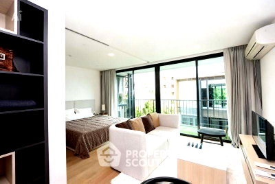 Condos for sale 700 Year Sports Arena Chiang Mai : 1-BR Condo at Liv @ Nimman close to Nimmanhaemin (ID 2692141)