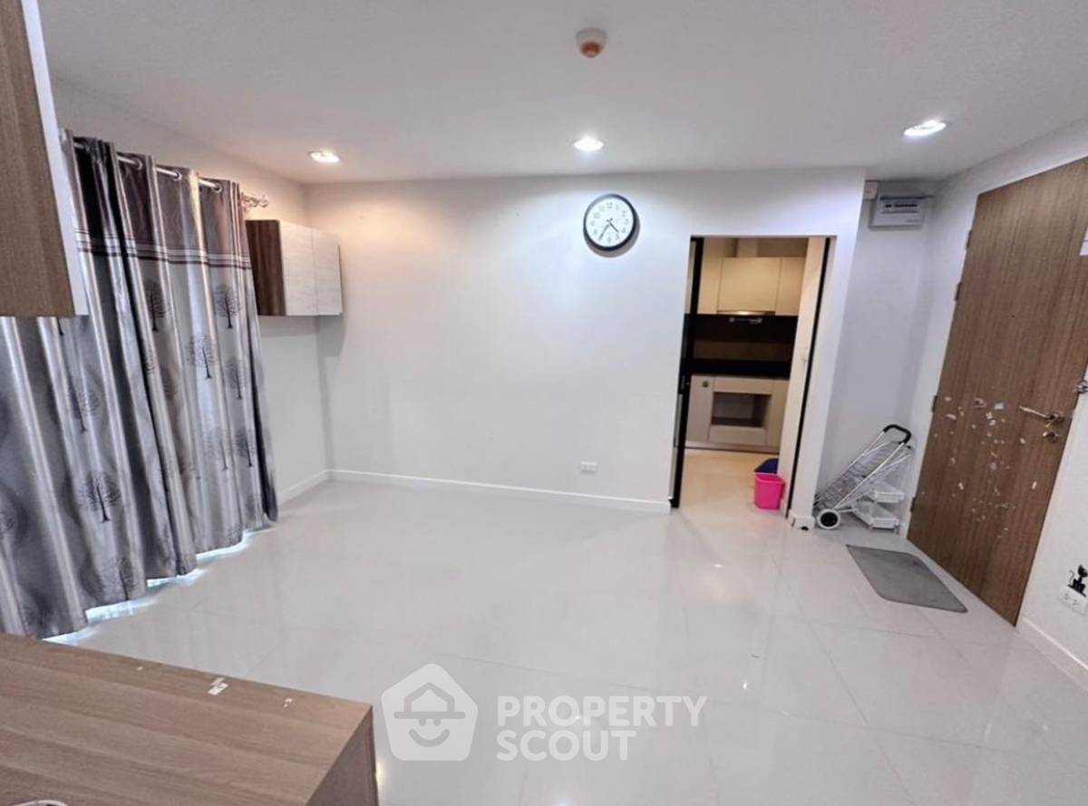 รูป คอนโด 1-ห้องนอน ที่ ซีนิธ เพลส สุขุมวิท 42 คอนโดมิเนียม ใกล้ BTS เอกมัย (ID 1184013) - รูปที่ 1/6