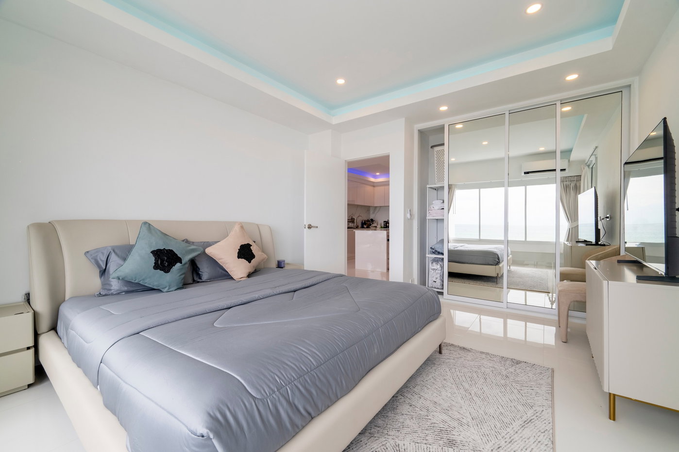 picture Sugar Beach Condominium for Sale Pratumnak Hill Sea View - 12/20