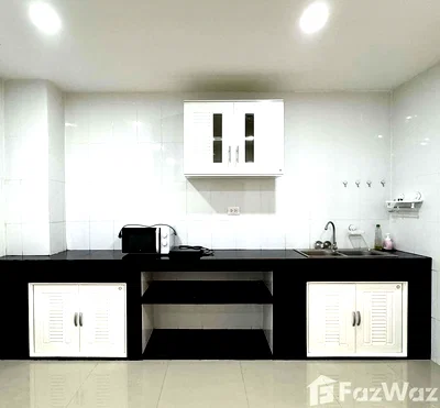 Townhouses for rent Bangkok : 2 Bedroom Townhouse for rent in Phra Khanong Nuea, Bangkok  6229898