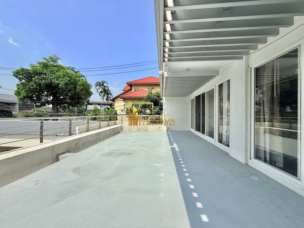 รูป Incredible 6 Bedroom House For Rent in Phra Khanong Area - BR28166SH - รูปที่ 28/71