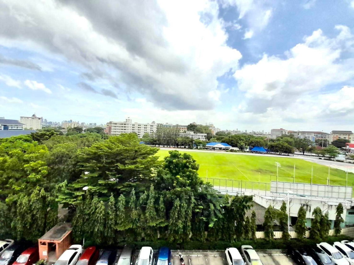 รูป S25 ให้เช่า Lumpini Condo Town Bodindecha - Ramkhamhaeng (ลุมพีนีคอนโดทาวน์บดินทรเดชา - รามคำแหง) วิว สนามบอล เฟอร์นิเจอร์ครบ พร้อมเข้าอยู่ ราคาดี  - รูปที่ 8/8