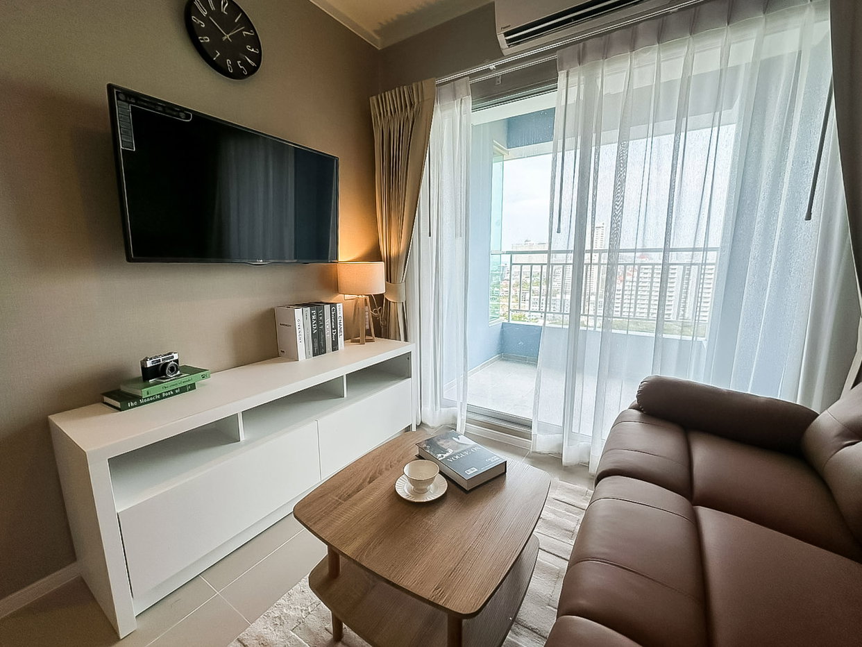 picture Lumpini Seaview Jomtien for Sale High Floor Pattaya - 2/10