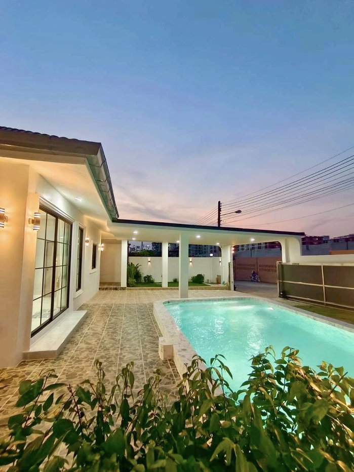รูป Luxury Pool Villa for Sale Khao Noi East Pattaya - รูปที่ 2/17