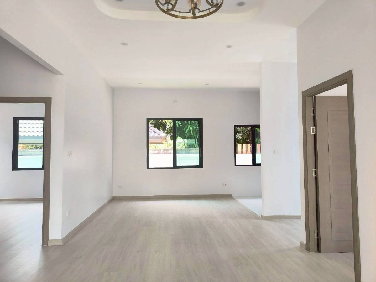 รูป ​บ้านใหม่ มือหนึ่ง สร้างเสร็จ พร้อมอยู่ ​บ้านเดี่ยวชั้นเดียว ดีไซน์สวย สเปกจัดเต็ม! พร้อมอยู่ โซนมีนบุรี บึงขวาง สุวินทวงศ์ - รูปที่ 4/16