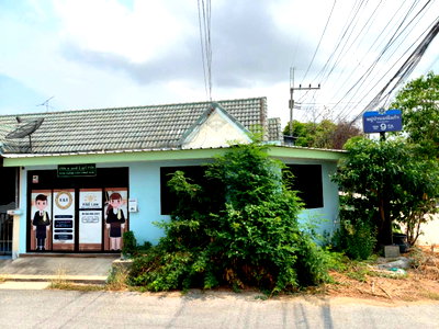 Twin houses for sale ม.เทคโนโลยีราชมงคลตะวันออก : House for sale in Manee Kaew Village, Nong Mon - Bang Saen - Chonburi (Nong Mon Bypass). Selling as is.