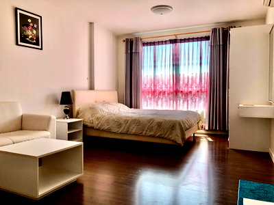 Condos for rent : Condo for rent, Baan Thiw Lom, 7th floor, Building C