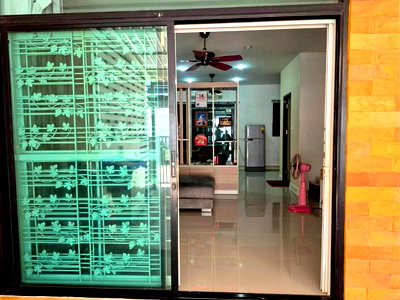 เช่าทาวน์โฮม โกลเด้น เพลส พระราม 9 : 🏡 ให้เช่าทาวน์โฮม 3 ชั้น สไตล์โมเดิร์น โครงการ Cozy by BNTD ลาดพร้าว 41 3 ห้องนอน 3 ห้องน้ำพร้อมเข้าอยู่ บ้านสวย ดีไซน์ทันสมัย