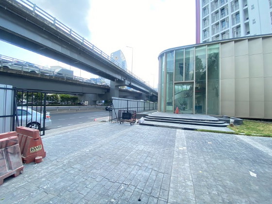 รูป ให้เช่าอาคาร 1.5 ชั้น พร้อมที่ดิน  ติดถนนพระราม 4 เขตบางรัก ใกล้ MRT สามย่าน 300 เมตร / เหมาะหลากหลายธุรกิจ ทำโชว์รูมได้ เช่าระยะยาวได้ - รูปที่ 5/15