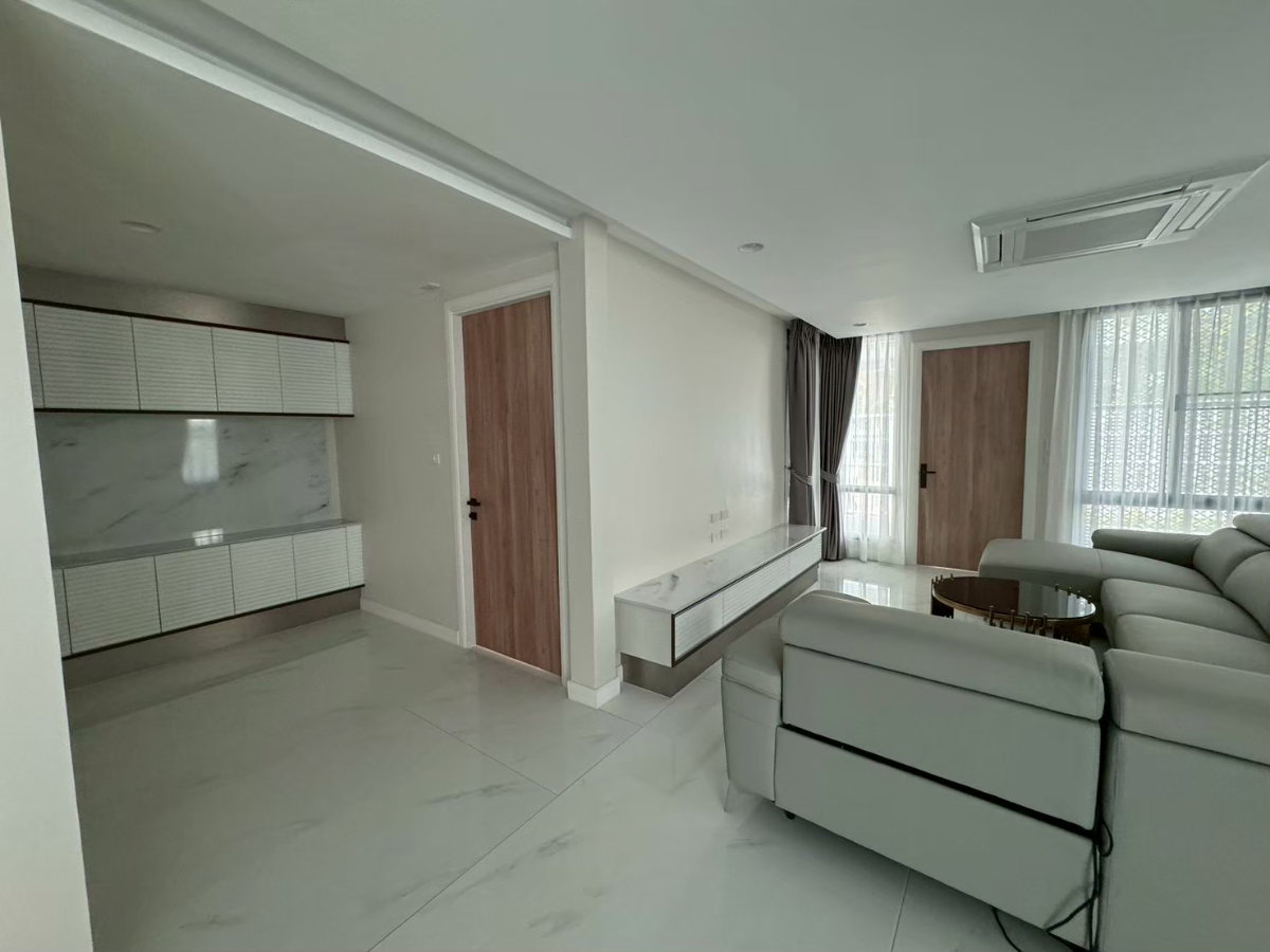 รูป บ้านรีโนเวทใหม่ 3 นอน 3 น้ำ ใกล้ รพ. สมิติเวช ทองหล่อ ** NO CO-AGENT ** - รูปที่ 68/74