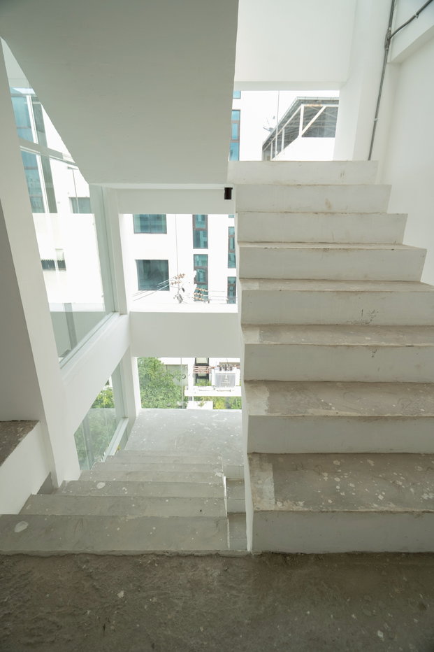 รูป ขายอาคารโมเดิร์น 6 ชั้น (รวม Rooftop) ทำเลศักยภาพ พระราม 9 ซอย 54 (N.2106) - รูปที่ 11/20