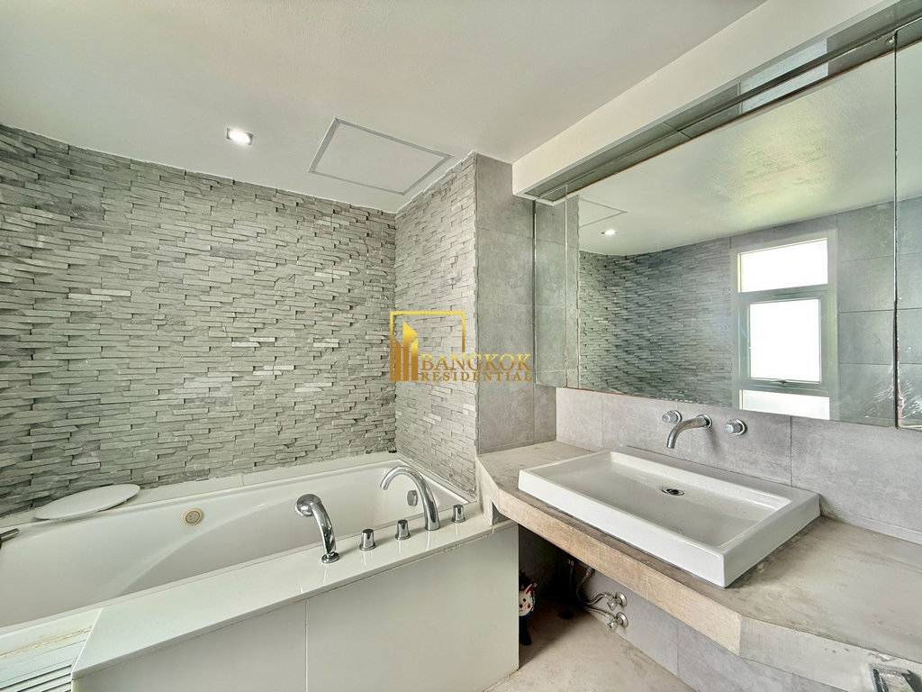 รูป Regent on the Park 2 | Spacious 3 Bedroom Condo in Ekkamai - BR5976CD - รูปที่ 24/51