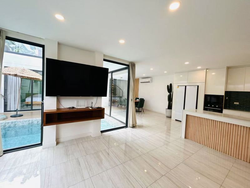 picture For Rent  Villa  4 Beds  3Bath - 12/13