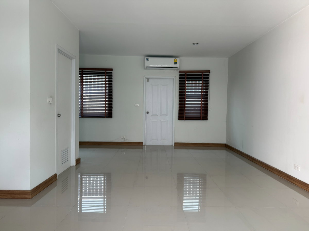 รูป ขายทาวน์โฮม 2 ชั้น The Trust Town Home วงแหวน - กาญจนาภิเษก - รูปที่ 4/15