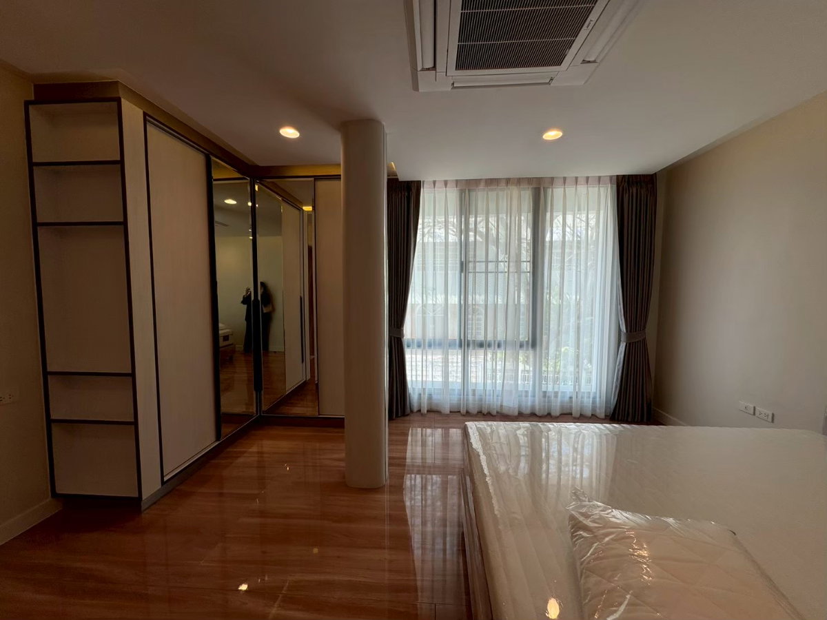 รูป บ้านรีโนเวทใหม่ 3 นอน 3 น้ำ ใกล้ รพ. สมิติเวช ทองหล่อ ** NO CO-AGENT ** - รูปที่ 34/74