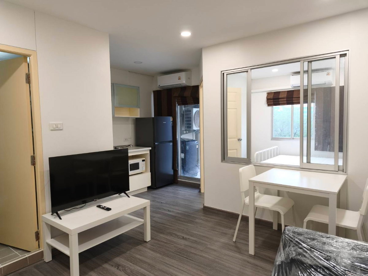 รูป S26 ให้เช่าคอนโด Lumpini Condo Town Bodindecha - Ramkhamhaeng (ลุมพีนีคอนโดทาวน์บดินทรเดชา - รามคำแหง)ห้องใหม่ เฟอร์นิเจอร์ครบ พร้อมเข้าอยู่  - รูปที่ 3/12
