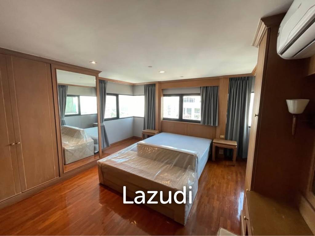 รูป 220.0 ตร.ม.  3 ห้องนอน  4 ห้องน้ำ คอนโดสำหรับ เช่าใน ทุ่งมหาเมฆ - รูปที่ 17/21