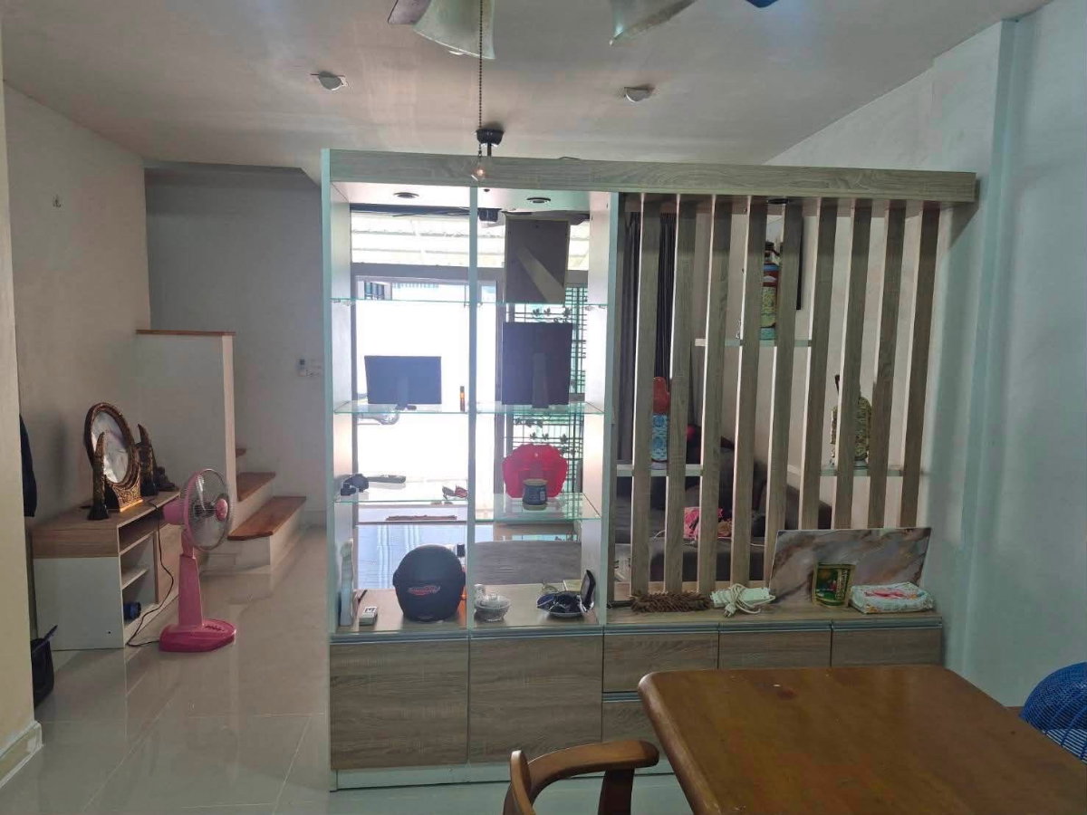 รูป 🏡 ให้เช่าทาวน์โฮม 3 ชั้น สไตล์โมเดิร์น โครงการ Cozy by BNTD ลาดพร้าว 41 3 ห้องนอน 3 ห้องน้ำพร้อมเข้าอยู่ บ้านสวย ดีไซน์ทันสมัย - รูปที่ 5/17